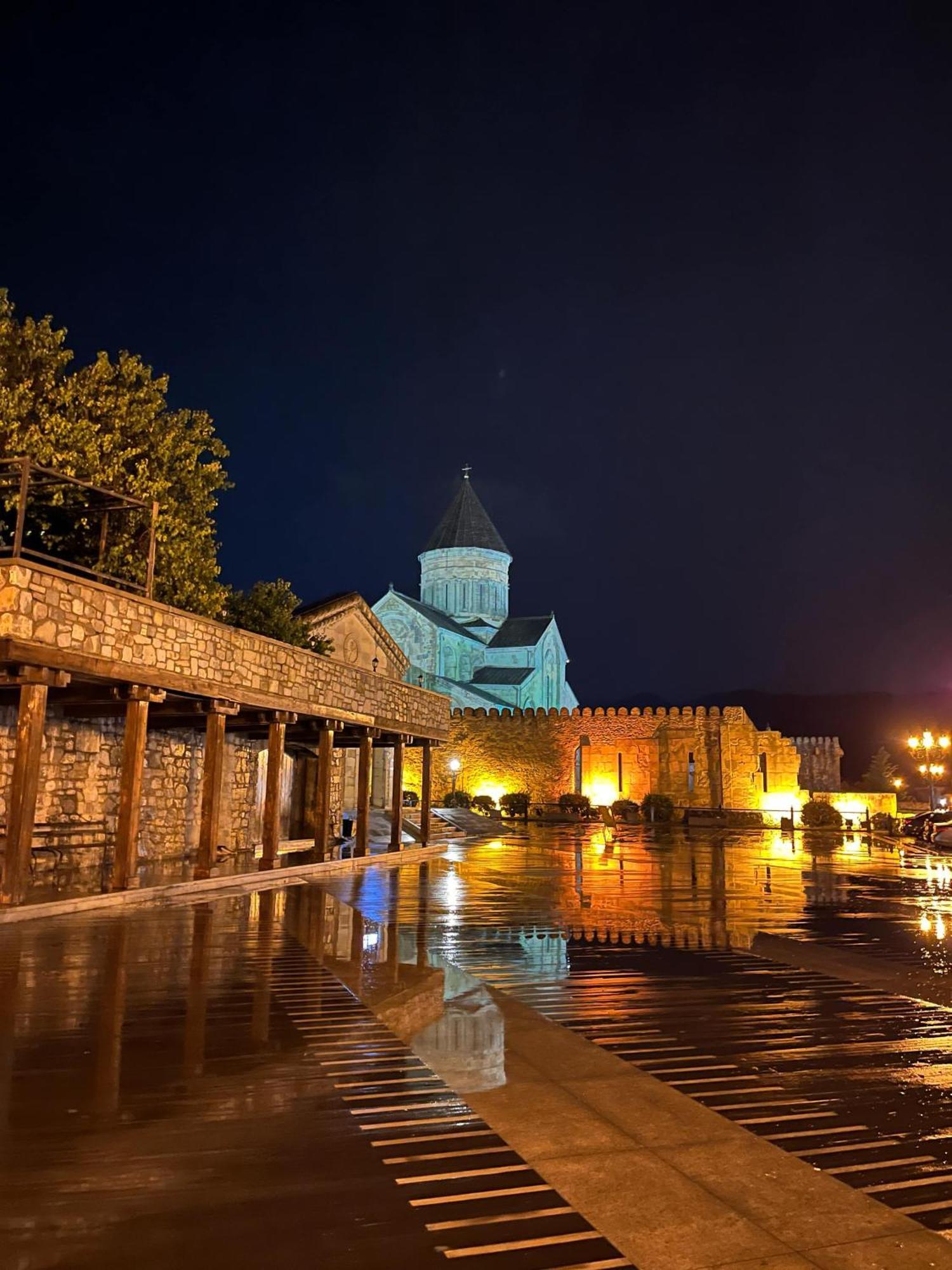 Oasis Mtskheta Hotel ภายนอก รูปภาพ